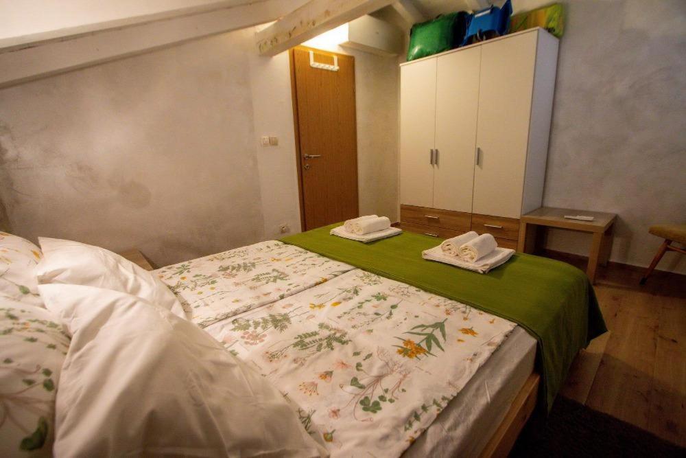 Hobbit Apartman Zadar