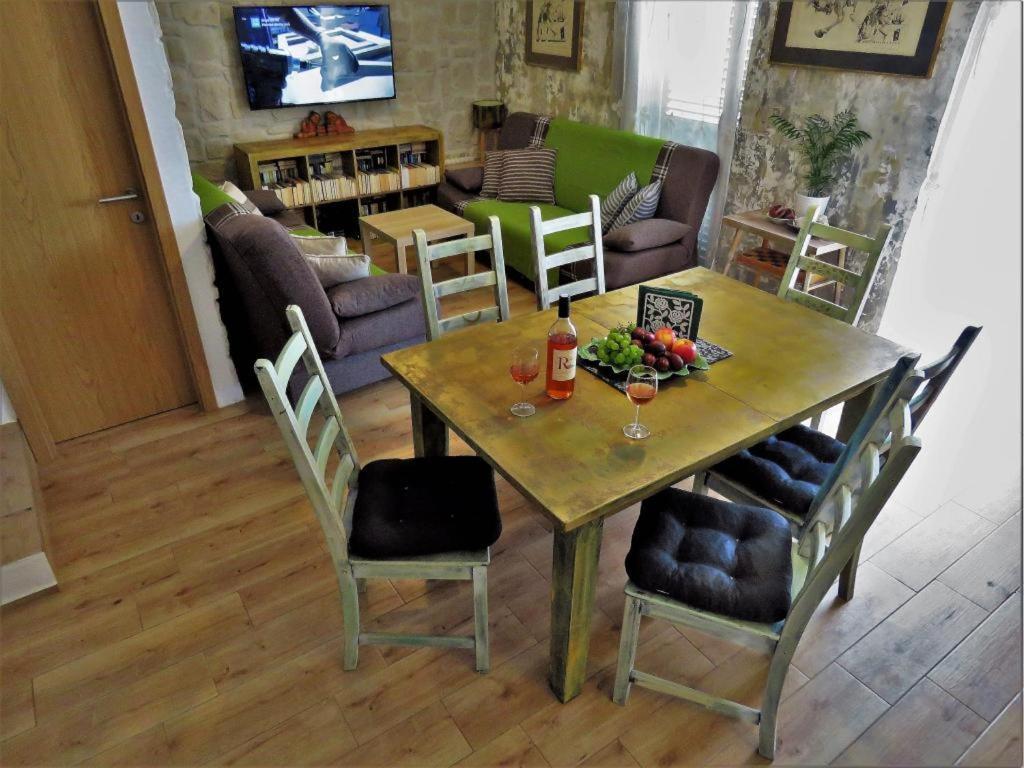 Hobbit Apartman Zadar